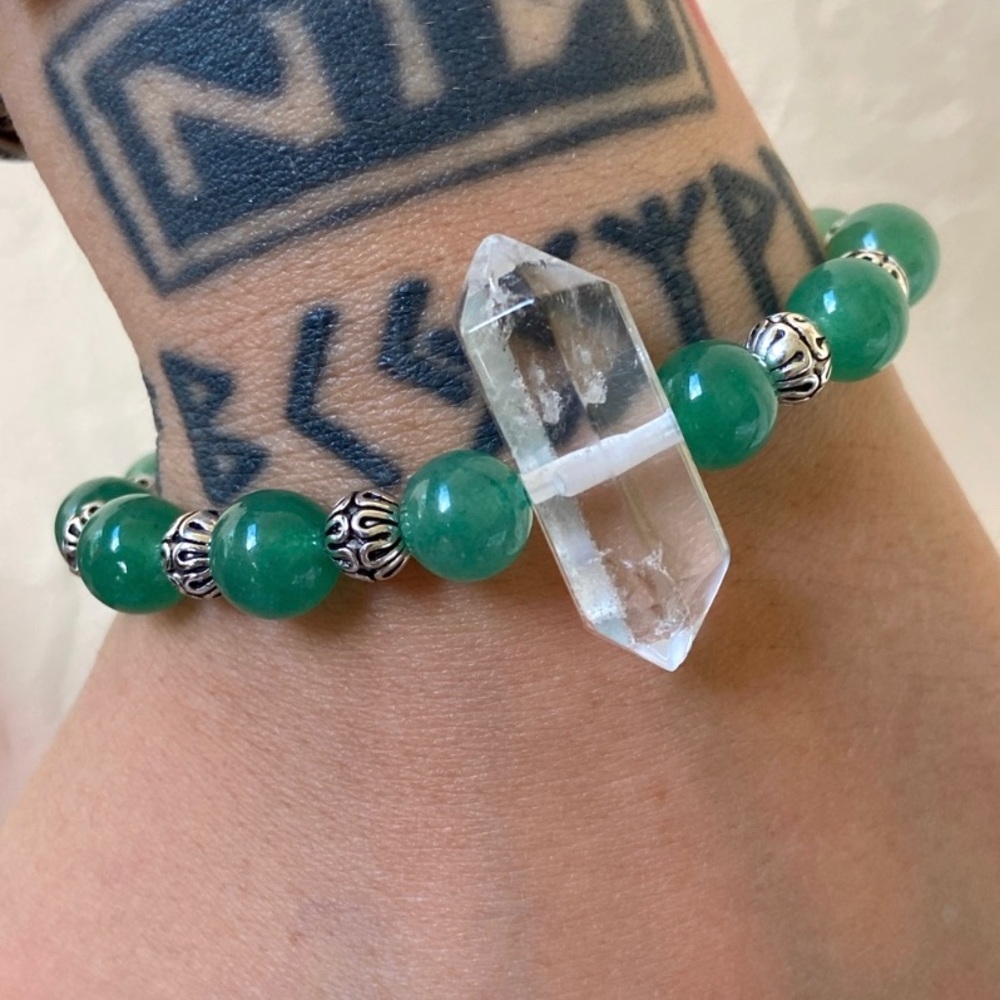 Genuine double point crystal quartz & jade beads - Picture 1 of 10